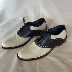 Gently worn Winthrop Men’s Phillips shoes Sz 11 in white/navy